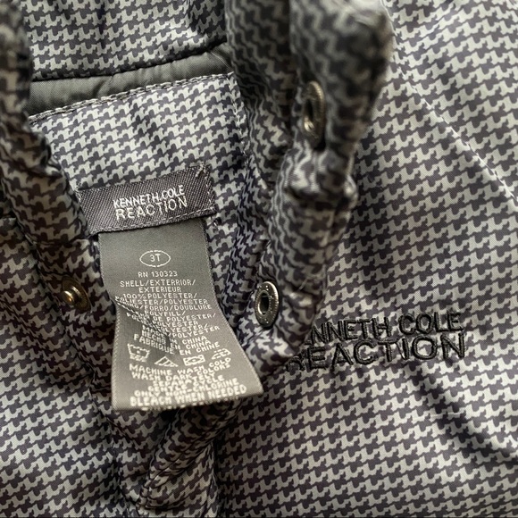 Kenneth Cole Puffer Vest 3T - Picture 3 of 4